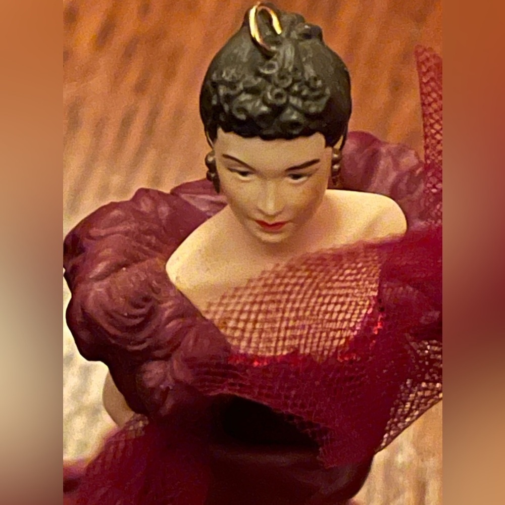 1997 Hallmark Gone with the Wind Scarlett O'Hara Keepsake Ornament